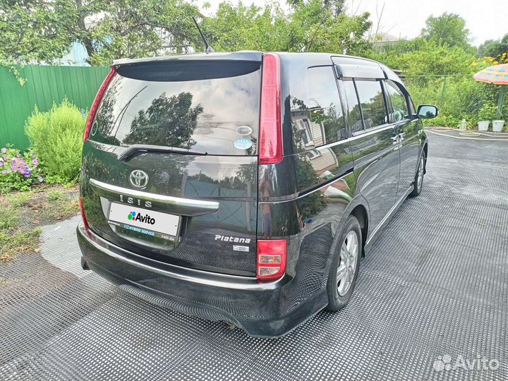 Toyota Isis 1.8 CVT, 2010, 173 000 км