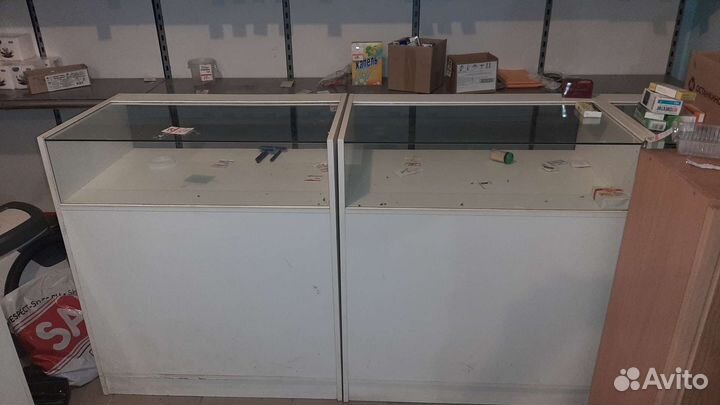 Стеллажи, витрины, прилавки