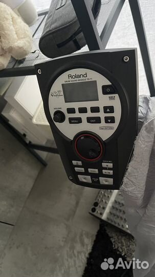 Барабанная ударная установка Roland