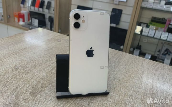 iPhone 11, 64 ГБ