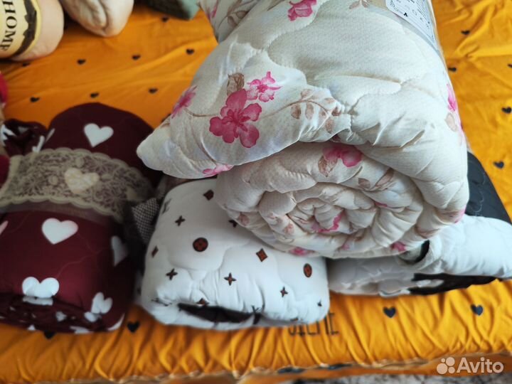 Пледы, одеяла, комплекты, новые