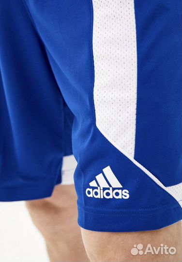 Спортивные шорты adidas