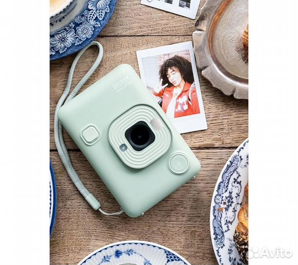 Моментальная фотокамера Fujifilm Instax Mini LiPlay Hybrid Matcha Green