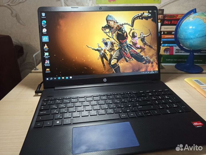 HP 15S, Ryzen 7 3700u / Intel i5 1135g7