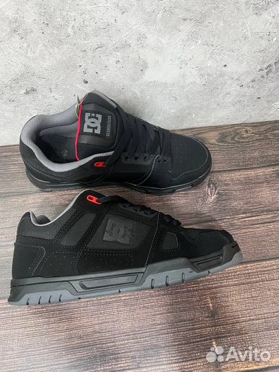 Кроссовки dc shoes дутышки stag black