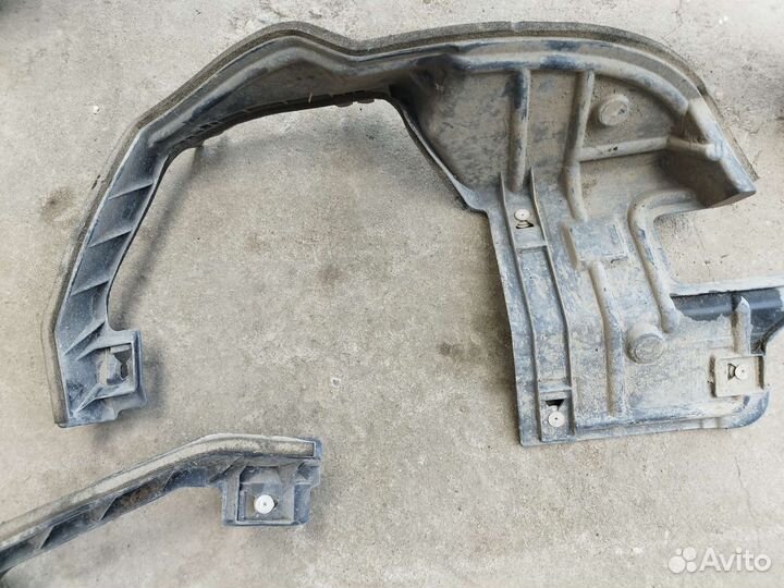 Пластик под капотом Инфинити фх с51