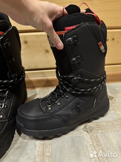 Сноубордические ботинки 29.5