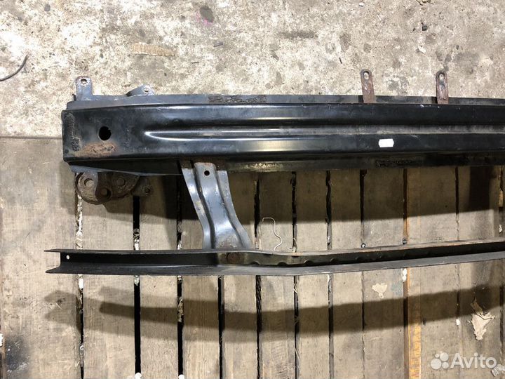 Усилитель переднего бампера VW Passat B6 №3