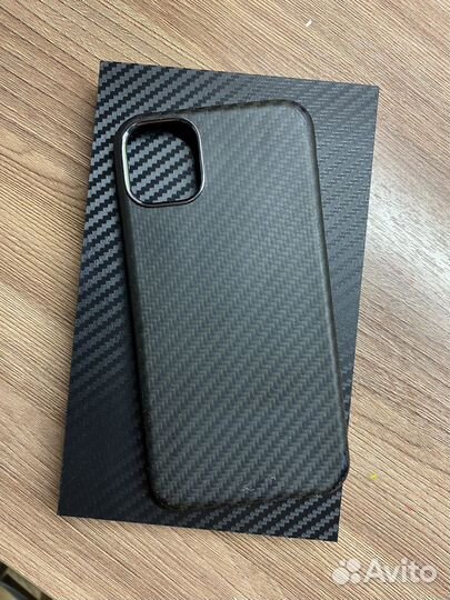 Чехол на iPhone 11 pitaka