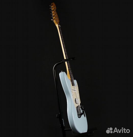 Электрогитара Fender Stratocaster USA + Аксессуары