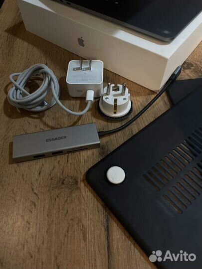 Macbook air 15 m2 8 256