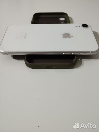 iPhone Xr, 64 ГБ