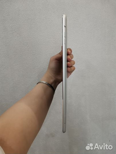 Планшет iPad air