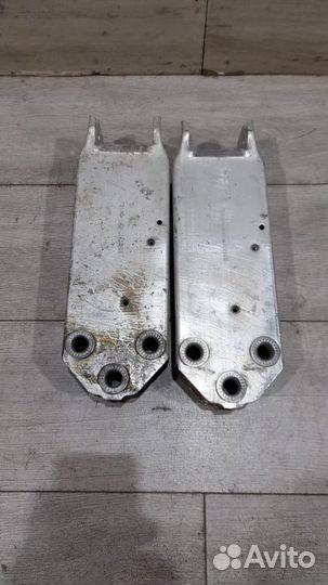 Кронштейн усилителя бампера левый Bmw 7 F01 С 2008