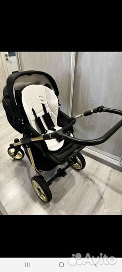 Коляска 3 в 1 с автолюлькой