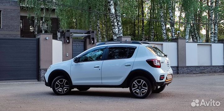 Renault Sandero Stepway 1.6 CVT, 2018, 55 000 км