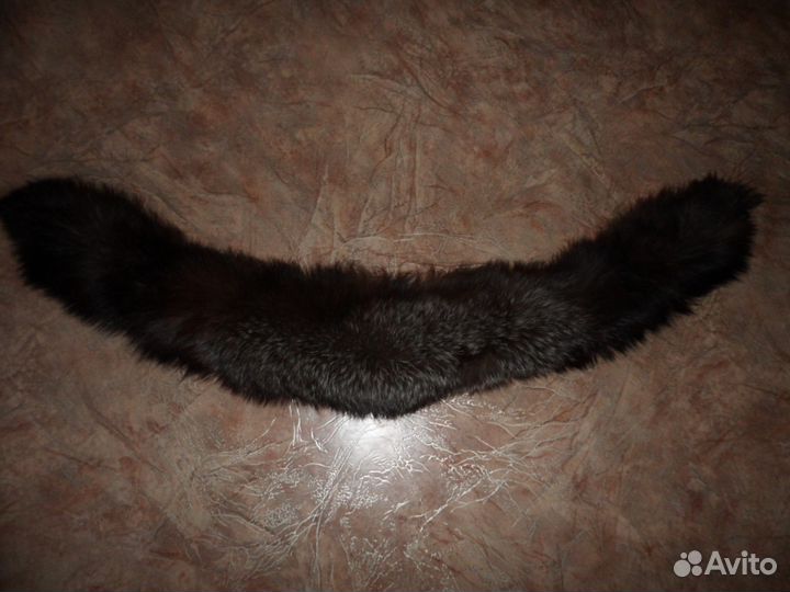 Воротник - лисий мех (чернобурка)
