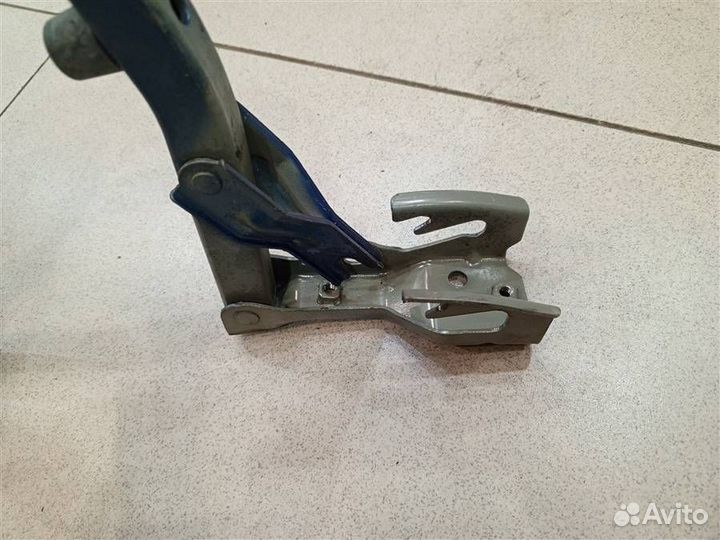 Петля крышки багажника правая Chevrolet Lacetti J