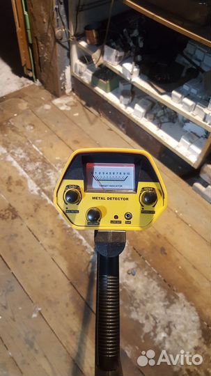 Продаю металлоискатель