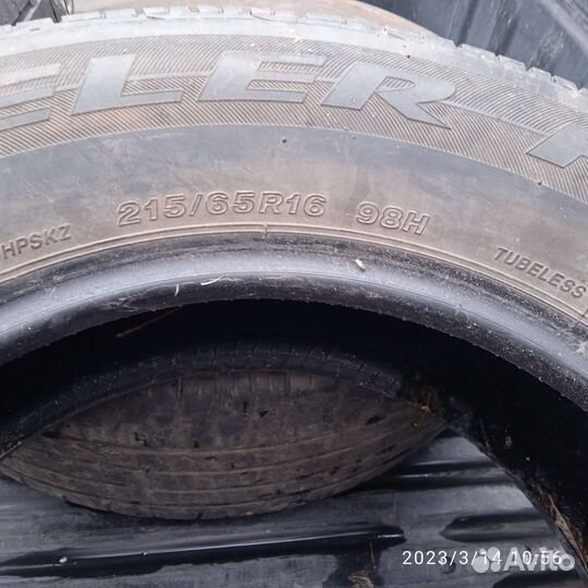 Bridgestone Dueler H/P 215/65 R16