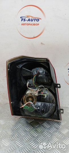 Фонарь задний правый Dodge Caliber SUV 2.0 ECN