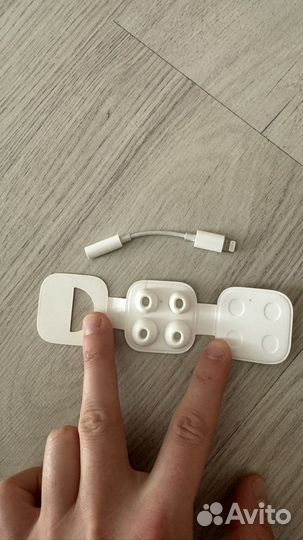 Apple амбушюры переходник lightning 3.5