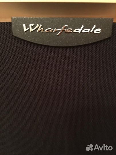 Акустические колонки Wharfedale Vardus 400
