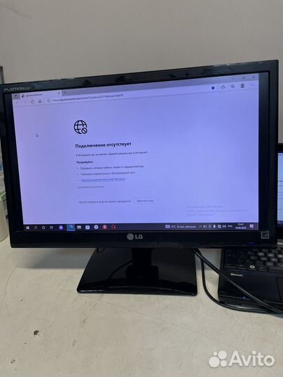 Монитор LG E 2241