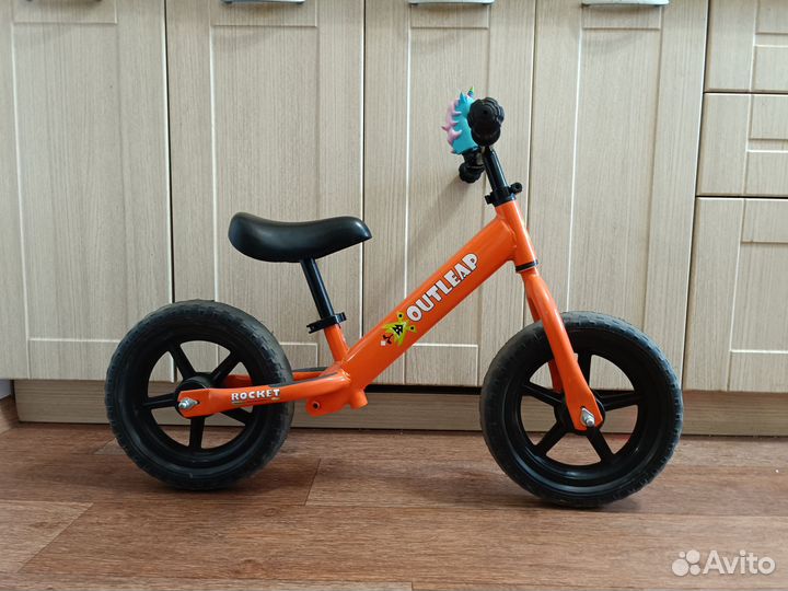 Беговел Outleap rocket