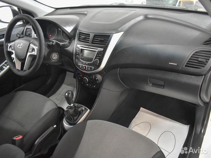 Hyundai Solaris 1.6 МТ, 2013, 251 460 км