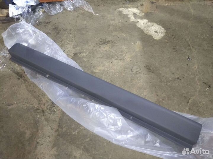 Бампер задний Форд Транзит центр 2000-2014