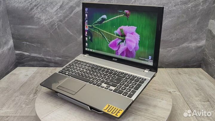 Acer Aspire V3-571 / 15.6