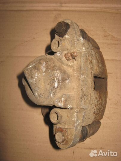 Суппорт тормозной передний левый Ваз 2115, 2109