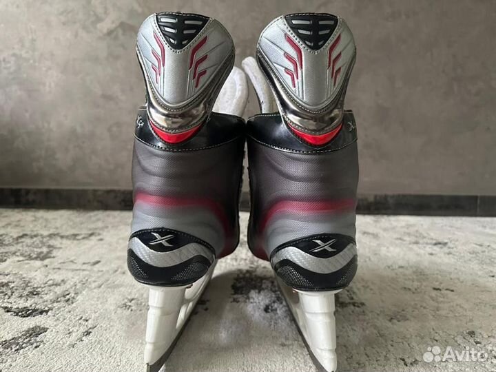 Хоккейные коньки Bauer x50