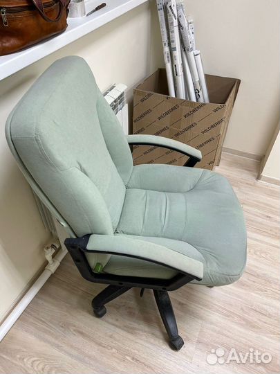 Стул офисный