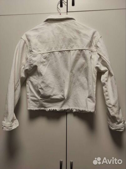 Джинсовая белая куртка для девочек. Zara