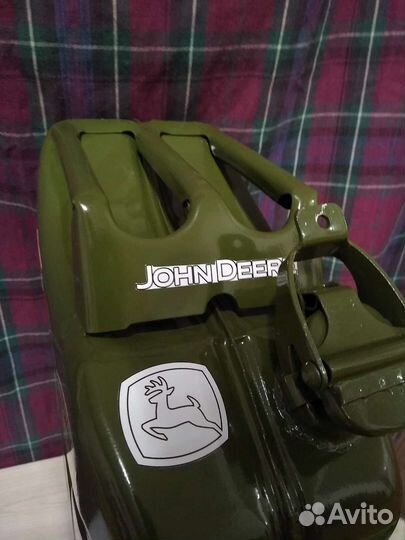 Канистра гсм металл 20л John Deere Stuffland