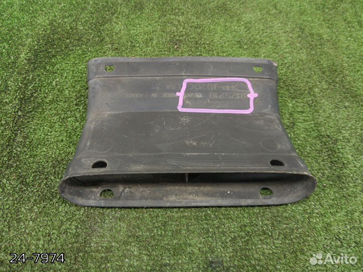 Воздухозаборник Volvo S60, V70, S80