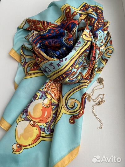 Платок шелковй новый 140/140 и 100/100