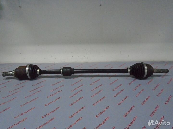 Nissan 39100-9U005 Вал приводной правый