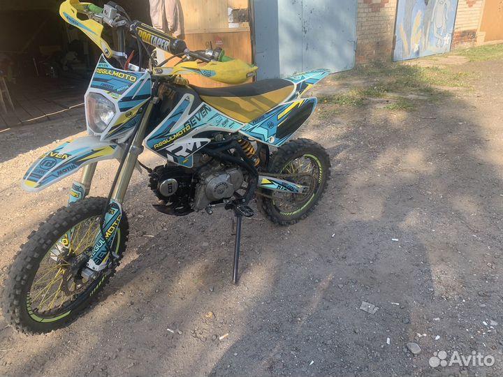 Regulmoto seven 125E