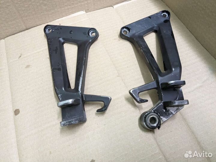 Подножки кронштейн от Racer RC250CS Skyway