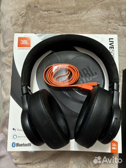 Беспроводные наушники jbl