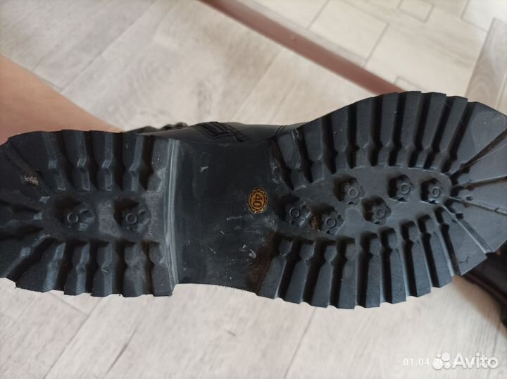 Ботинки кожаные новые