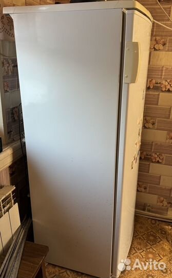 Холодильник бу бирюса