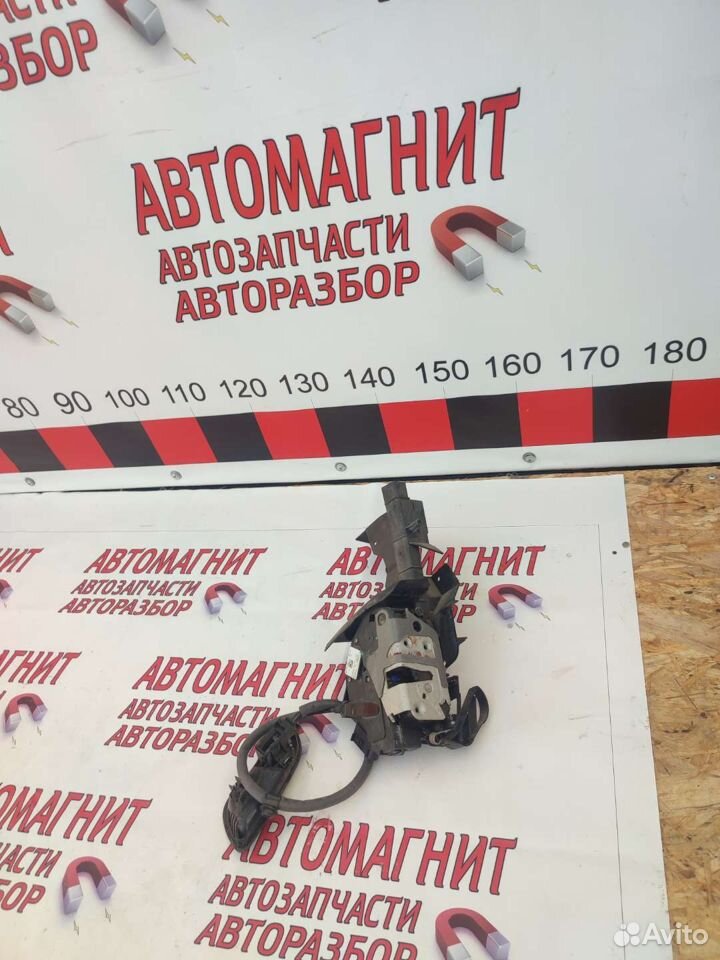 Замок передний правый Форд Фокус 3