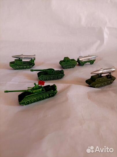 Военная техника СССР колкий пластик