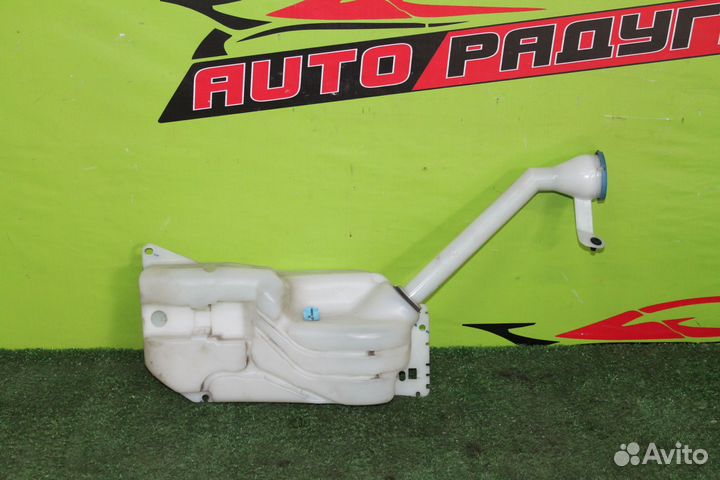 Бачок омывателя nissan J10,J10E,KJ10,KNJ10,NJ10 dualis,qashqai