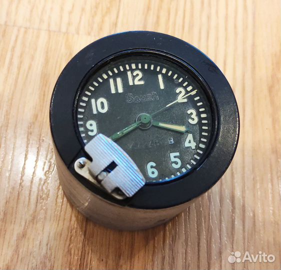 Танковые часы