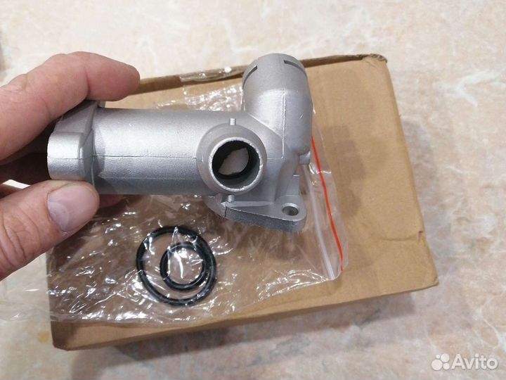 Фланец тройник Пассат ауди шкода